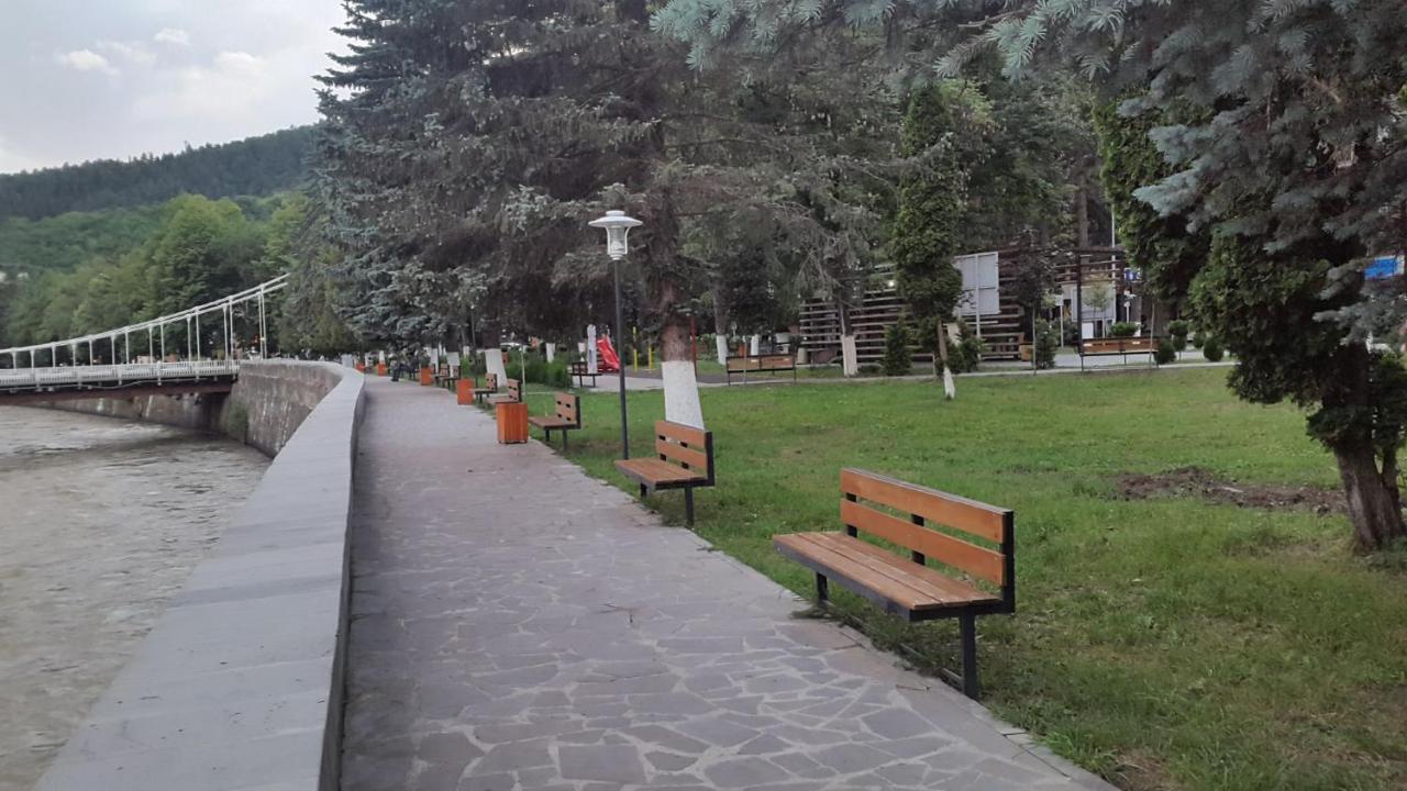 golden borjomi Aparthotel Buitenkant foto